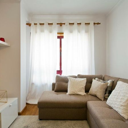 Rustic Bright Flat With Netflix - City Centre Porto Bagian luar foto