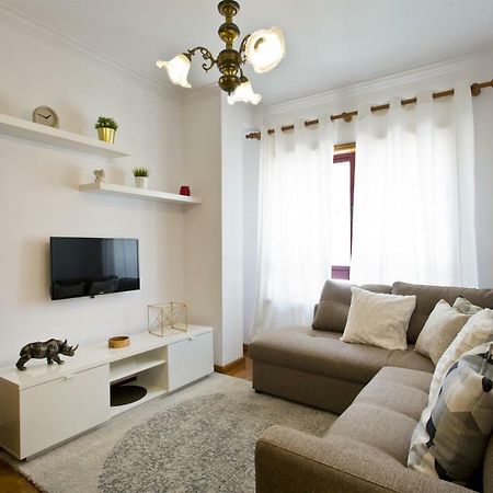 Rustic Bright Flat With Netflix - City Centre Porto Bagian luar foto