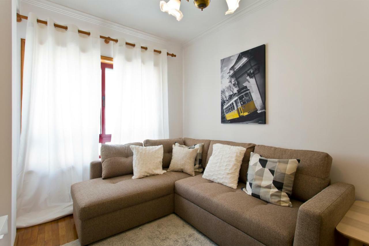 Rustic Bright Flat With Netflix - City Centre Porto Bagian luar foto