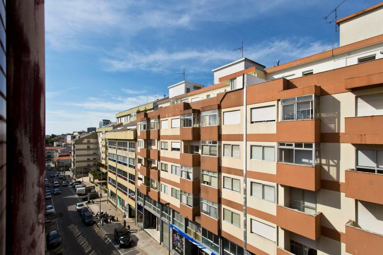 Rustic Bright Flat With Netflix - City Centre Porto Bagian luar foto